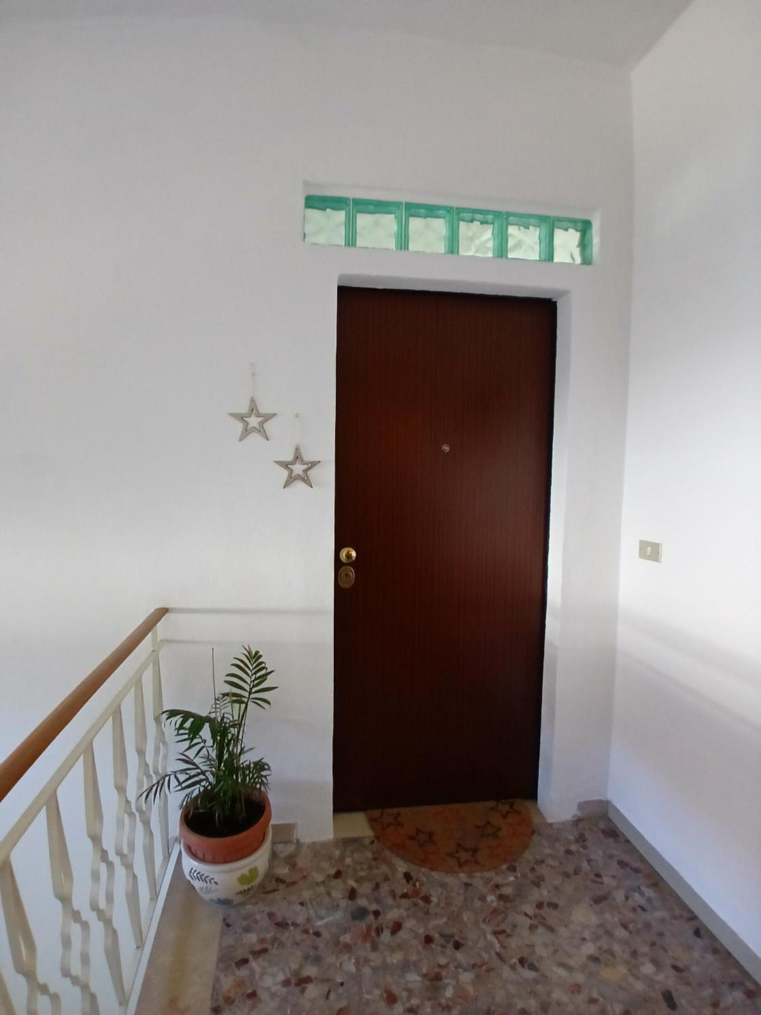 Casa Vacanza Le Due Stelle San Romano  Exteriör bild